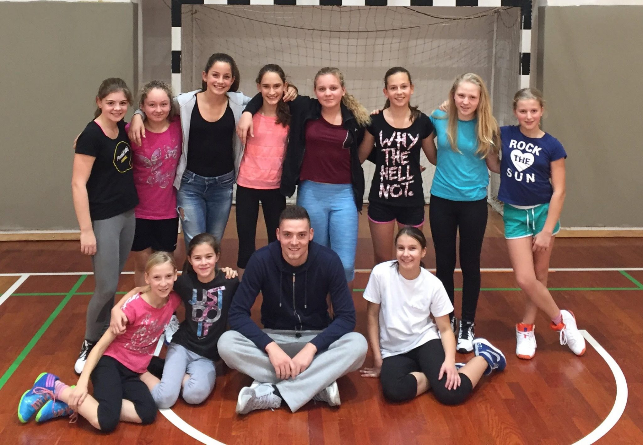 dekleta_u15